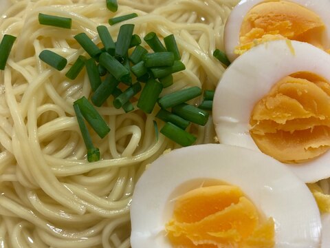 鶏がらスープの素でさっぱりラーメン☆